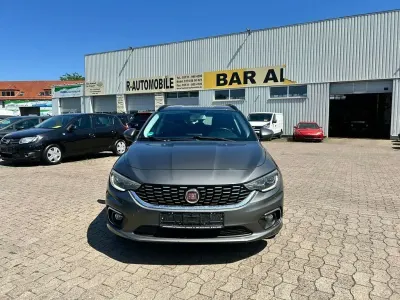 Gebraucht Fiat Tipo Lounge 120 PS (88 kW) 2016 Grau Kombi