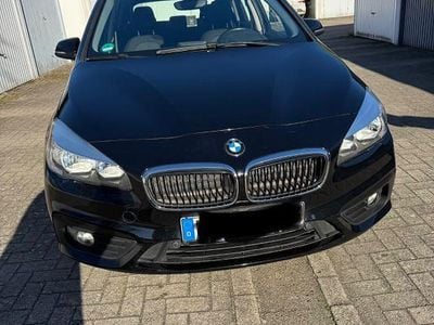 Gebraucht BMW 216 Active Tourer Advantage 102 PS (75 kW) 2017 Schwarz Van / Kleinbus