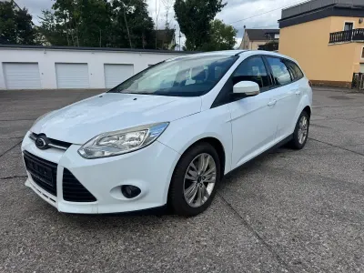 Gebraucht Ford Focus 116 PS (85 kW) 2014 Weiß Kombi