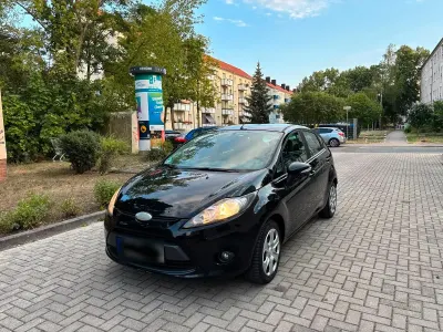 Gebraucht Ford Fiesta 68 PS (50 kW) 2009 Schwarz Kleinwagen