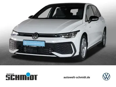 Gebraucht VW Golf VIII GTE 272 PS (200 kW) 2025 Pure white Limousine