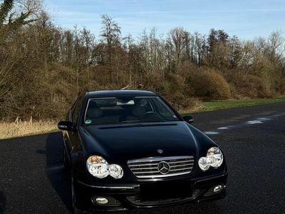 Gebraucht Mercedes C160 122 PS (89 kW) 2006 Schwarz Coupé
