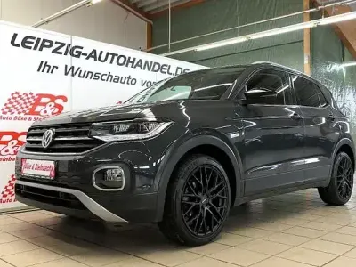Usado VW T-Cross Style 150 CV (110 kW) 2020 Gris SUV