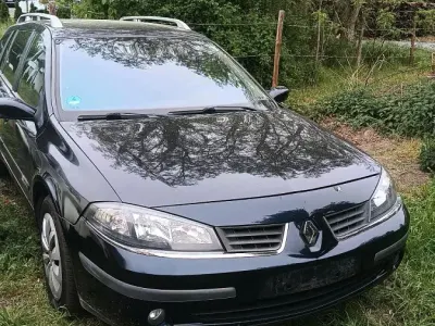 Używany Renault Laguna III 150 KM (110 kW) 2007 Niebieski Kombi