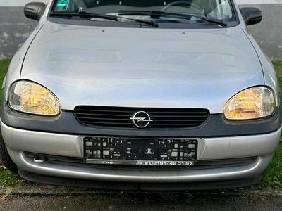 Second-hand Opel Corsa 75 CP (55 kW) 2000 Argintiu Hatchback