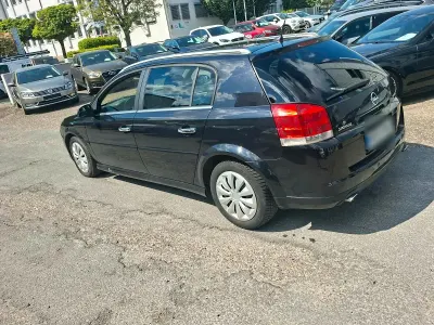 Gebraucht Opel Signum 184 PS (135 kW) 2007 Schwarz Kleinwagen