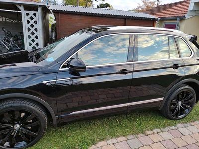 Schwarz Gebraucht 2017 VW Tiguan SUV | 22.900 € (Fairer Preis)
