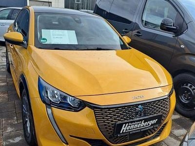 Gebraucht Peugeot e-208 Allure 100 kW (136 PS) 2021 Gelb Kleinwagen
