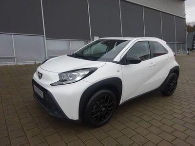 Gebraucht Toyota Aygo X Basis 72 PS (52 kW) 2023 Weiß SUV