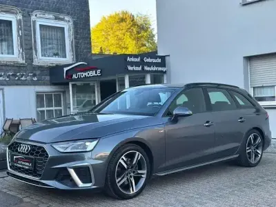 Gebraucht Audi A4 S-Line 163 PS (119 kW) 2023 Daytonagrau perleffekt Kombi