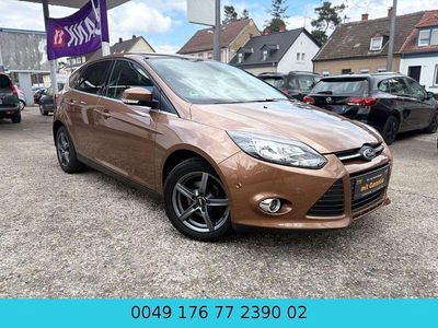 Gebraucht Ford Focus Champions Edition 101 PS (74 kW) 2013 Braun Limousine