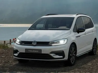 Gebraucht VW Touran Highline 150 PS (110 kW) 2025 Weiß Van / Kleinbus