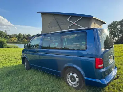 Gebraucht VW California Beach 140 PS (102 kW) 2011 Blau Van