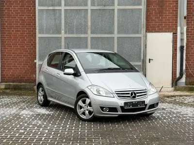 Gebraucht Mercedes A160 82 PS (60 kW) 2010 Silber Limousine
