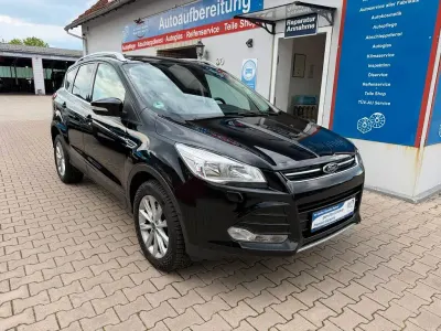 Gebraucht Ford Kuga Titanium 150 PS (110 kW) 2015 Schwarz SUV