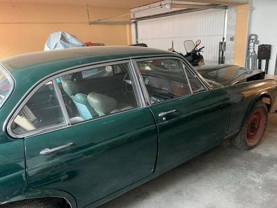 Usata Jaguar XJ6 1971 Verde Berlina