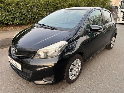 Gebraucht Toyota Yaris Life 69 PS (50 kW) 2012 Schwarz Kleinwagen