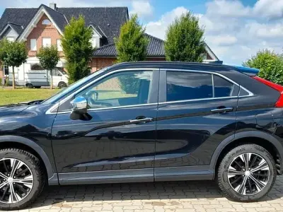 Gebraucht Mitsubishi Eclipse Cross Active 163 PS (119 kW) 2019 Pantherschwarz (p) SUV