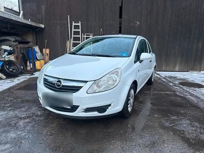 Weiß Gebraucht 2010 Opel Corsa Kleinwagen | 1.699 € (Fairer Preis)
