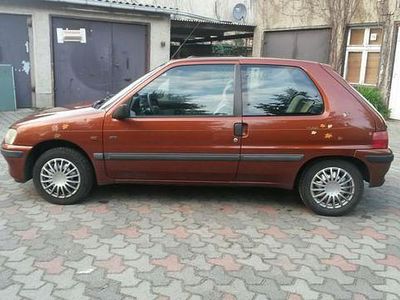 Orange metallic Gebraucht 1996 Peugeot 106 Kleinwagen | 950 €