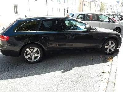 Gebraucht Audi A4 Ambiente 143 PS (105 kW) 2009 Schwarz Kombi