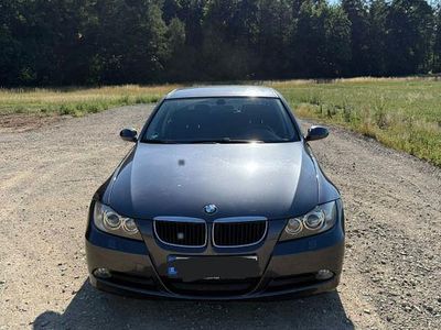 Gebraucht BMW 318 Sport Line 129 PS (94 kW) 2005 Grau Limousine