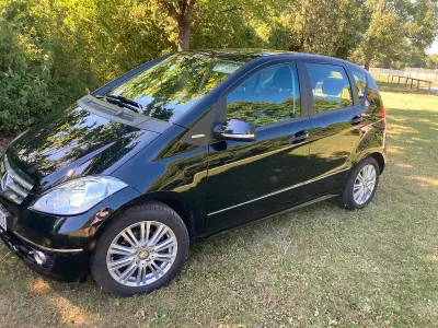 Gebraucht Mercedes A180 Elegance 109 PS (80 kW) 2010 Schwarz Limousine