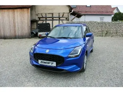 Neu Suzuki Swift Club 83 PS (61 kW) 2025 Blau Kleinwagen