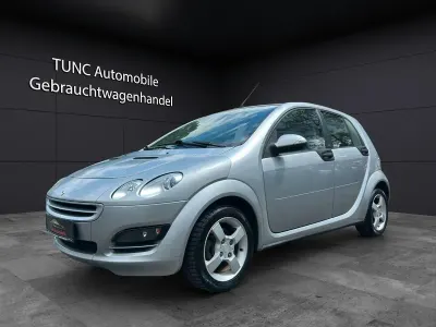 Używany Smart ForFour Basis 95 KM (69 kW) 2004 Srebrny Hatchback