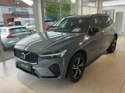 Gebraucht Volvo XC60 R-Design 253 PS (186 kW) 2022 Grau SUV
