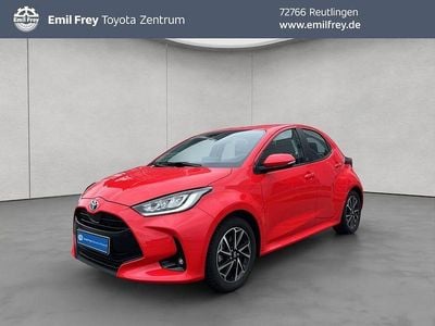 Gebraucht Toyota Yaris Team 116 PS (85 kW) 2022 Rot Kleinwagen