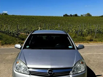 Gebraucht Opel Astra Catch Me 101 PS (74 kW) 2007 Silber Kombi