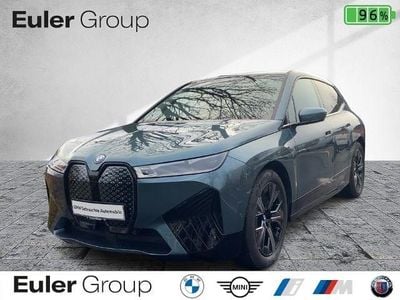 Blau Gebraucht 2024 BMW iX SUV | 65.888 € (Fairer Preis)