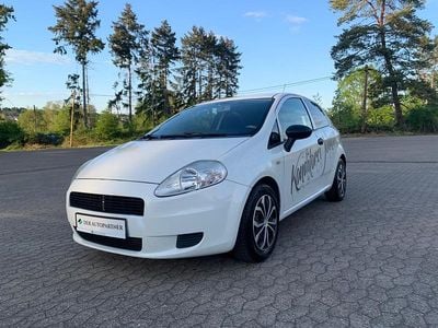 Usata Fiat Grande Punto 69 CV (50 kW) 2011 Bianco Utilitaria