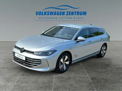 Gebraucht VW Passat Business 150 PS (110 kW) 2025 Oyster silver (metallic) Kombi
