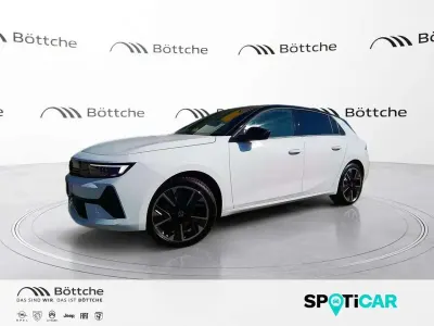 Neu Opel Astra 114 kW (156 PS) 2026 Lack weiss banquise/typ aussenverkleidung spiegel flach standard Limousine