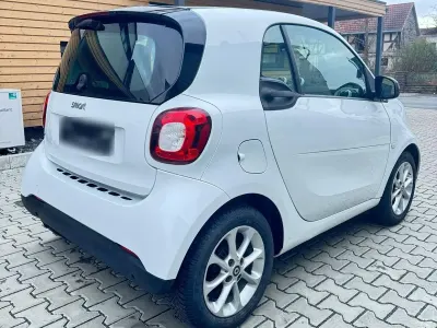 Begagnad Smart ForTwo Coupé Passion 71 HK (52 kW) 2015 Vit Sportkupé