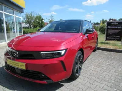 Gebraucht Opel Astra drive 131 PS (96 kW) 2023 Kardio rot metallic Kleinwagen
