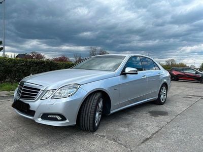 Gebraucht Mercedes E350 2009 Silber Limousine