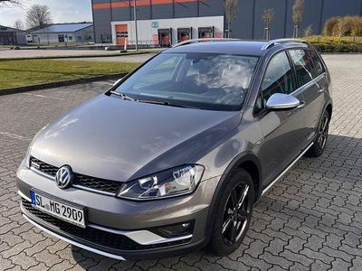 Second-hand VW Golf Alltrack 189 CP (139 kW) 2015 Andere farben Break