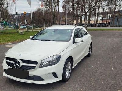 Usata Mercedes A180 AMG 109 CV (80 kW) 2016 Bianco Berlina