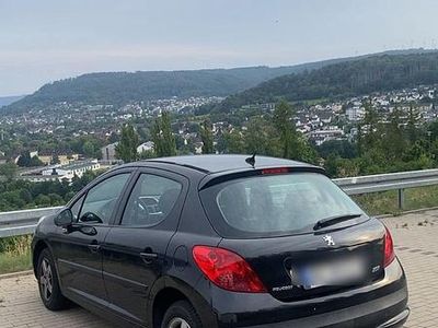 Gebraucht Peugeot 207 85 PS (62 kW) 2009 Schwarz Kleinwagen
