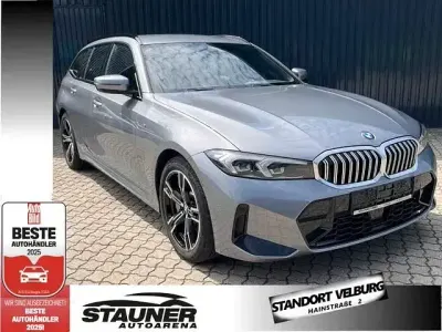 Gebraucht BMW 330 M Sport 245 PS (180 kW) 2025 Grau Kombi