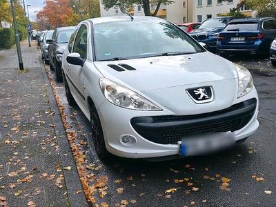 Gebraucht Peugeot 206+ 60 PS (44 kW) 2010 Weiß Kleinwagen