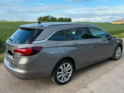 Gebraucht Opel Astra 136 PS (100 kW) 2017 Grau Kombi