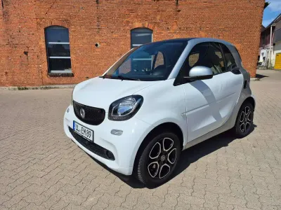 Gebraucht Smart ForTwo Coupé Passion 90 PS (66 kW) 2019 Weiß Coupé