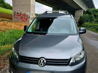 Gebraucht VW Caddy Maxi 102 PS (75 kW) 2012 Grau Van / Kleinbus