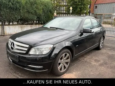 Gebraucht Mercedes C220 Avantgarde 170 PS (125 kW) 2011 Schwarz Limousine