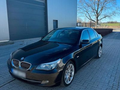 Gebraucht BMW 525 197 PS (144 kW) 2007 Schwarz Limousine