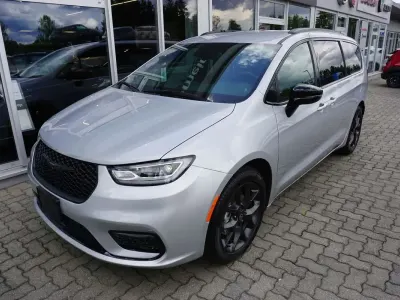 Nuevo Chrysler Pacifica 291 CV (214 kW) 2026 Plateado Van